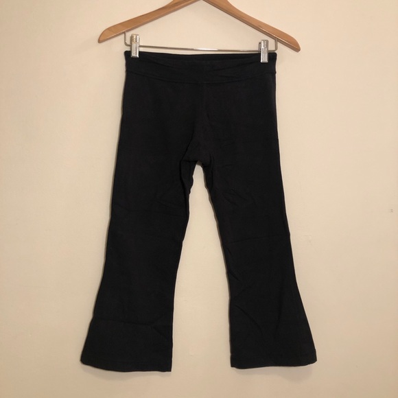 Lululemon Crop Flare Black Leggings - Picture 2 of 6